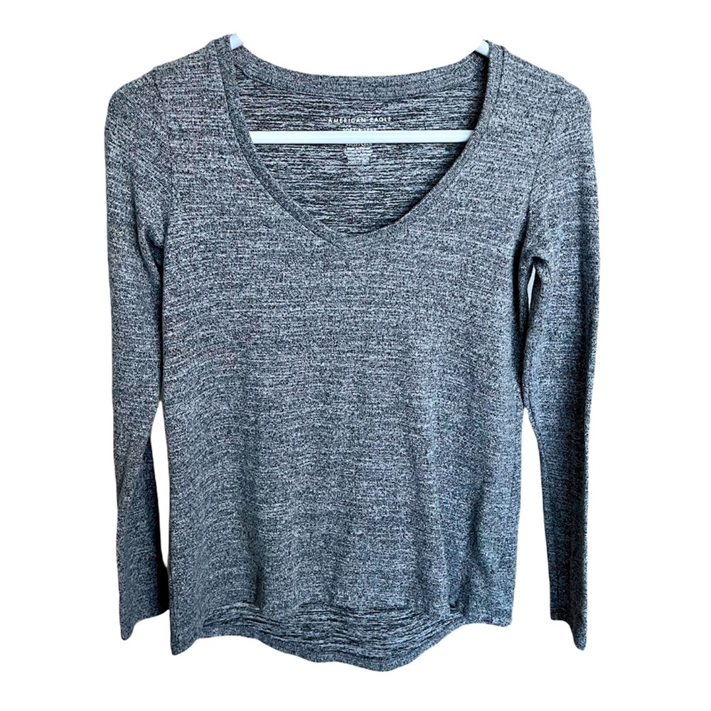 American Eagle Soft & Sexy Plush V-neck Tee